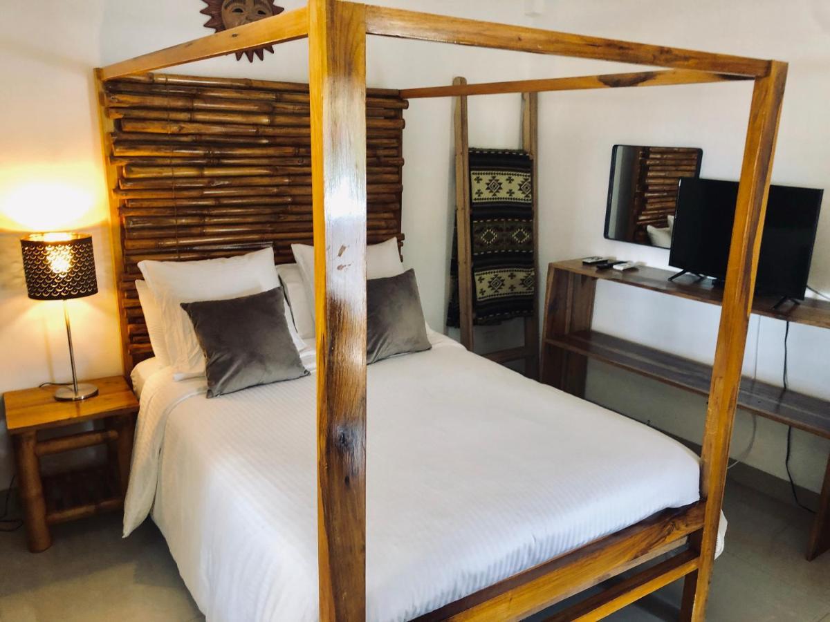 Nautilus Lodge Puerto López Extérieur photo